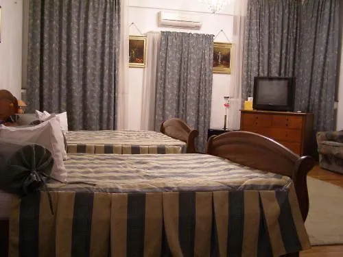 The Seasons Hotel Tunarii