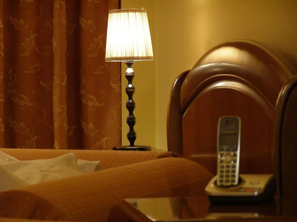 The Seasons Hotel Tunarii