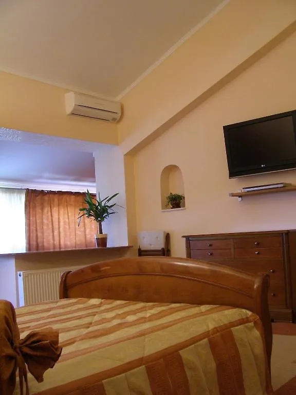 The Seasons Hotel Tunarii