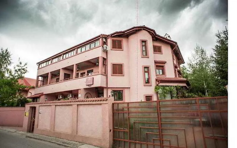 The Seasons Hotel Tunarii