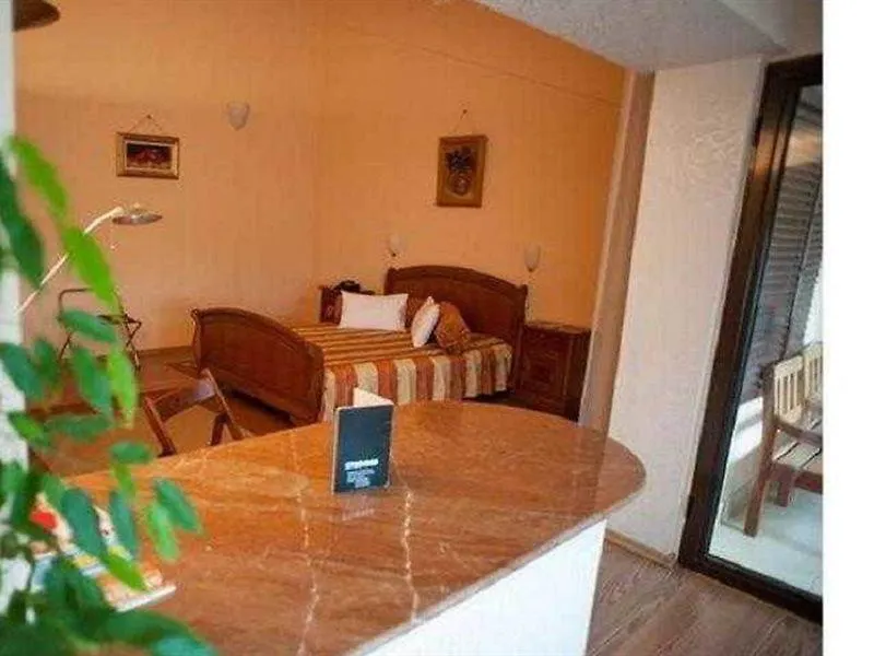 The Seasons Hotel Tunari  Tunari (Ilfov)